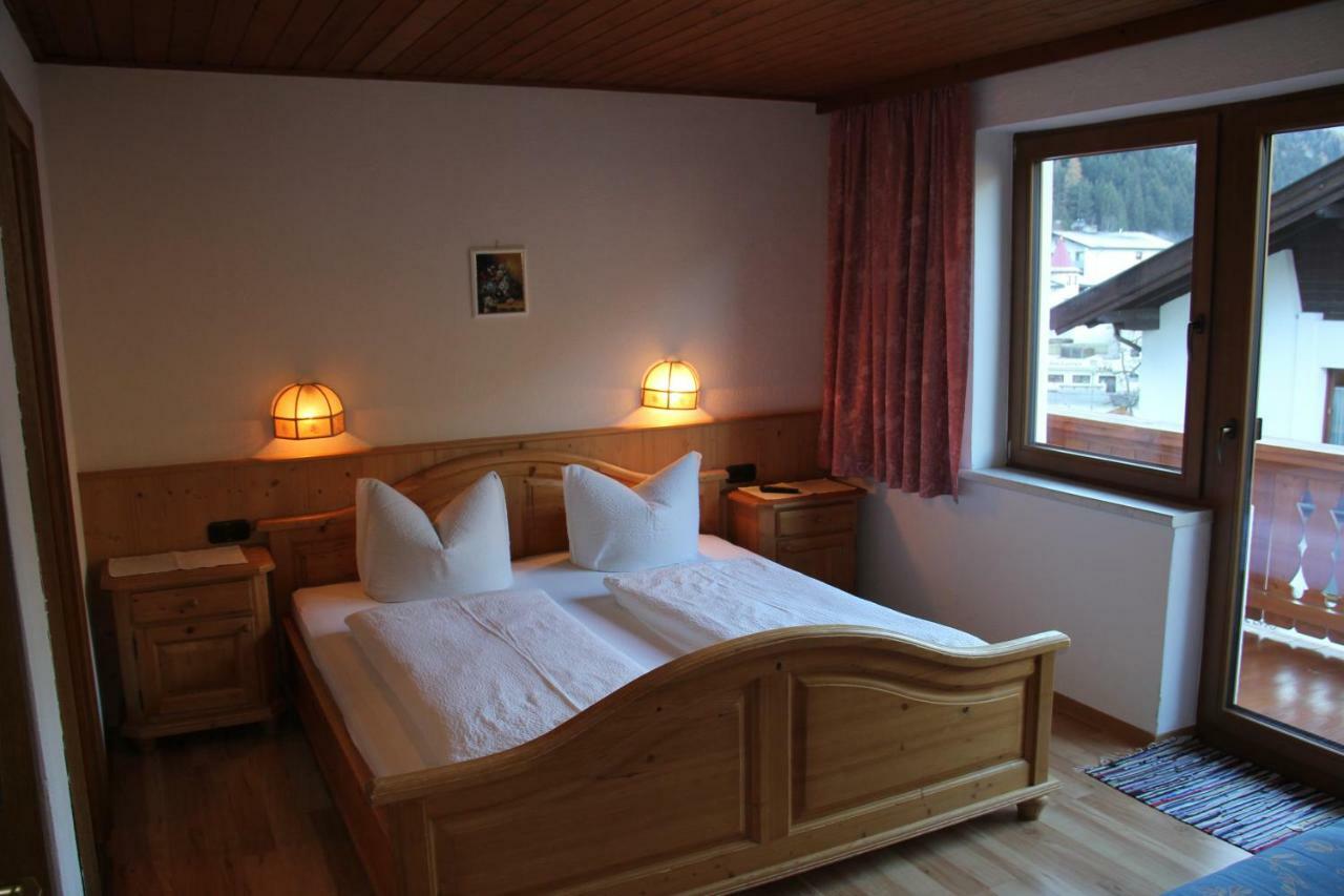 Pension Schwemberger Mayrhofen Exterior foto